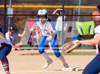 Thumbnail 2 in Legend vs. Dakota Ridge (CHSAA 5A Region 6 Playoff) photogallery.