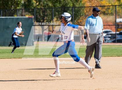Thumbnail 3 in Legend vs. Dakota Ridge (CHSAA 5A Region 6 Playoff) photogallery.