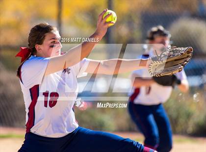 Thumbnail 2 in Legend vs. Dakota Ridge (CHSAA 5A Region 6 Playoff) photogallery.