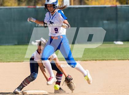 Thumbnail 2 in Legend vs. Dakota Ridge (CHSAA 5A Region 6 Playoff) photogallery.