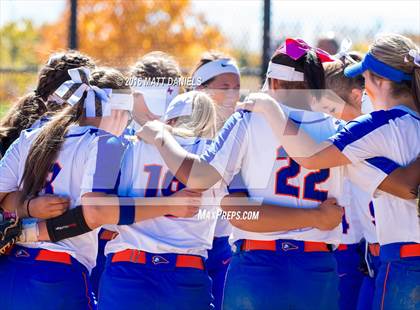 Thumbnail 1 in Legend vs. Dakota Ridge (CHSAA 5A Region 6 Playoff) photogallery.