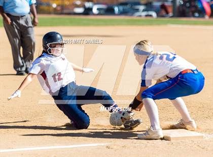 Thumbnail 1 in Legend vs. Dakota Ridge (CHSAA 5A Region 6 Playoff) photogallery.