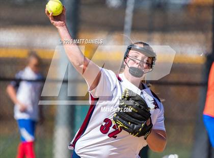 Thumbnail 3 in Legend vs. Dakota Ridge (CHSAA 5A Region 6 Playoff) photogallery.