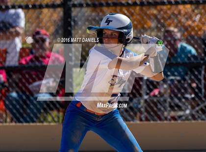 Thumbnail 3 in Legend vs. Dakota Ridge (CHSAA 5A Region 6 Playoff) photogallery.
