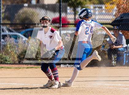 Thumbnail 3 in Legend vs. Dakota Ridge (CHSAA 5A Region 6 Playoff) photogallery.