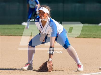 Thumbnail 1 in Legend vs. Dakota Ridge (CHSAA 5A Region 6 Playoff) photogallery.