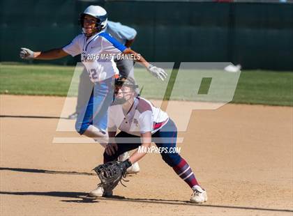 Thumbnail 2 in Legend vs. Dakota Ridge (CHSAA 5A Region 6 Playoff) photogallery.