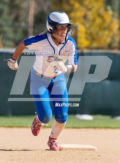 Thumbnail 2 in Legend vs. Dakota Ridge (CHSAA 5A Region 6 Playoff) photogallery.