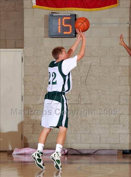 Thumbnail 3 in Ponderosa vs San Bernardino (MaxPreps Holiday Classic) photogallery.