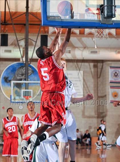 Thumbnail 2 in Ponderosa vs San Bernardino (MaxPreps Holiday Classic) photogallery.