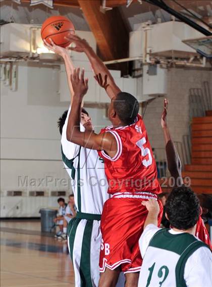 Thumbnail 3 in Ponderosa vs San Bernardino (MaxPreps Holiday Classic) photogallery.