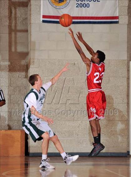 Thumbnail 2 in Ponderosa vs San Bernardino (MaxPreps Holiday Classic) photogallery.