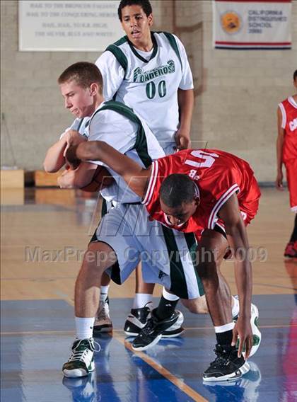 Thumbnail 1 in Ponderosa vs San Bernardino (MaxPreps Holiday Classic) photogallery.
