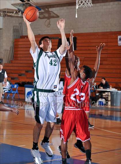 Thumbnail 3 in Ponderosa vs San Bernardino (MaxPreps Holiday Classic) photogallery.