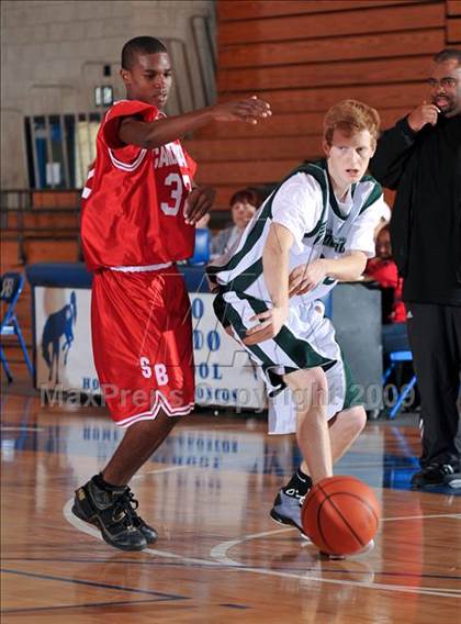 Thumbnail 2 in Ponderosa vs San Bernardino (MaxPreps Holiday Classic) photogallery.