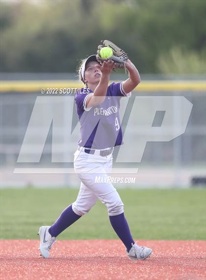 Thumbnail 3 in Pickerington Central @ Groveport-Madison photogallery.