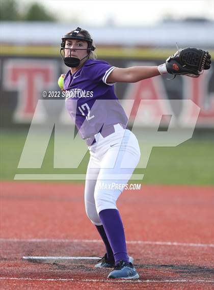Thumbnail 2 in Pickerington Central @ Groveport-Madison photogallery.