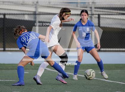 Thumbnail 3 in Charter Oak @ San Dimas photogallery.