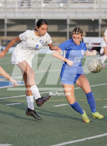 Thumbnail 1 in Charter Oak @ San Dimas photogallery.