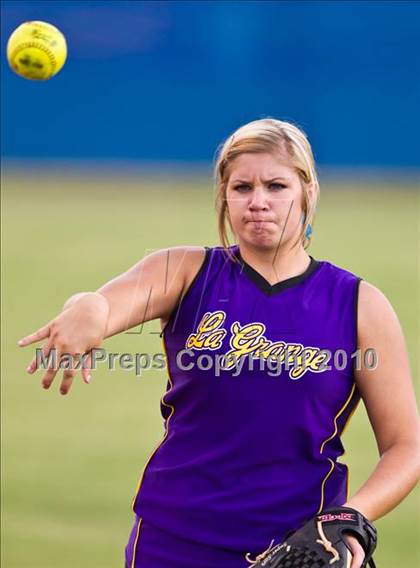 Thumbnail 2 in Needville vs La Grange (Texas 3A Region IV Regional Final)  photogallery.