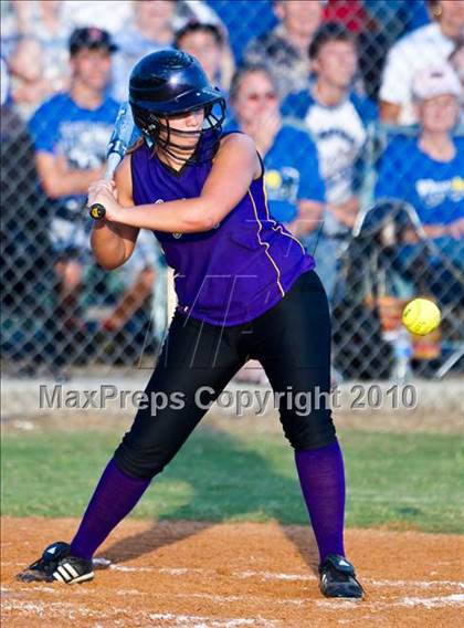 Thumbnail 2 in Needville vs La Grange (Texas 3A Region IV Regional Final)  photogallery.