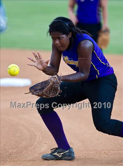 Thumbnail 2 in Needville vs La Grange (Texas 3A Region IV Regional Final)  photogallery.