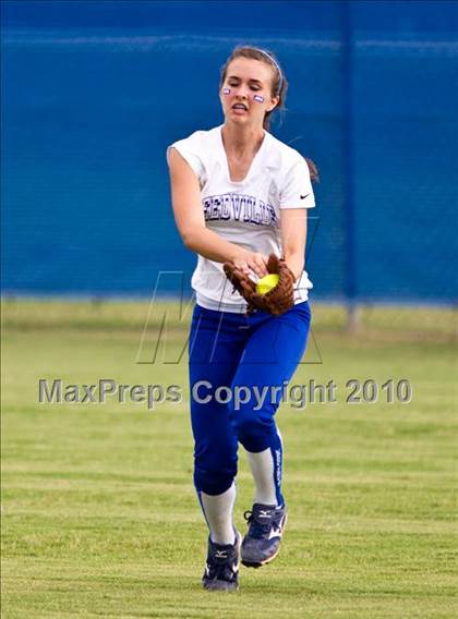 Thumbnail 2 in Needville vs La Grange (Texas 3A Region IV Regional Final)  photogallery.