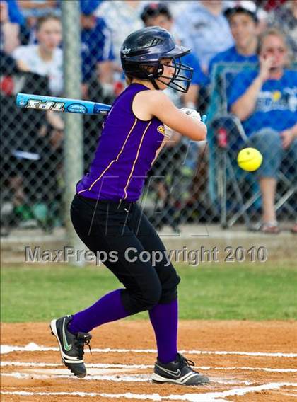 Thumbnail 2 in Needville vs La Grange (Texas 3A Region IV Regional Final)  photogallery.
