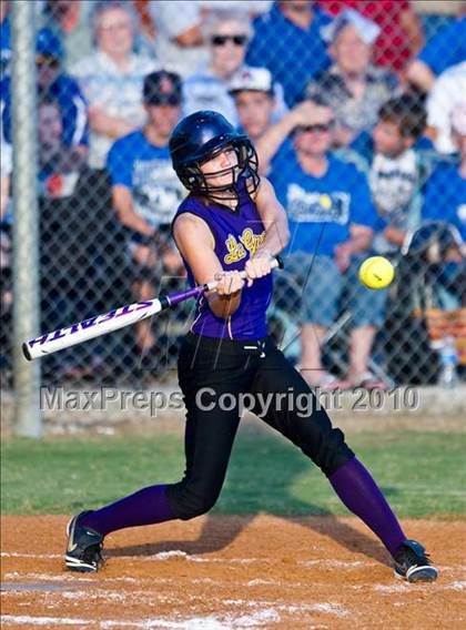 Thumbnail 1 in Needville vs La Grange (Texas 3A Region IV Regional Final)  photogallery.