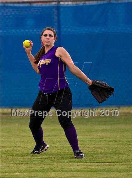 Thumbnail 2 in Needville vs La Grange (Texas 3A Region IV Regional Final)  photogallery.