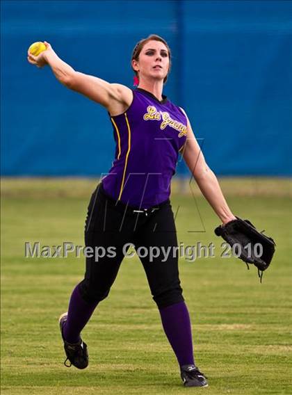 Thumbnail 3 in Needville vs La Grange (Texas 3A Region IV Regional Final)  photogallery.