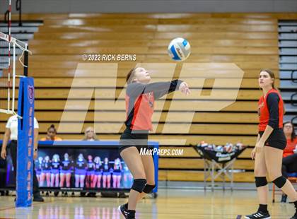 Thumbnail 2 in Grand Oaks vs Caney Creek photogallery.
