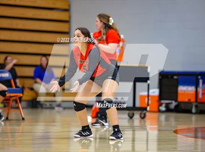 Thumbnail 3 in Grand Oaks vs Caney Creek photogallery.