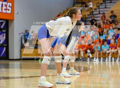 Thumbnail 2 in Grand Oaks vs Caney Creek photogallery.
