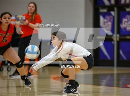 Thumbnail 1 in Grand Oaks vs Caney Creek photogallery.