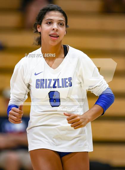 Thumbnail 3 in Grand Oaks vs Caney Creek photogallery.