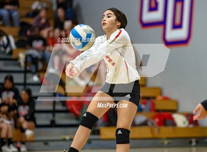 Thumbnail 1 in Grand Oaks vs Caney Creek photogallery.