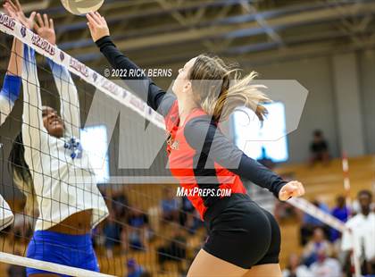 Thumbnail 1 in Grand Oaks vs Caney Creek photogallery.
