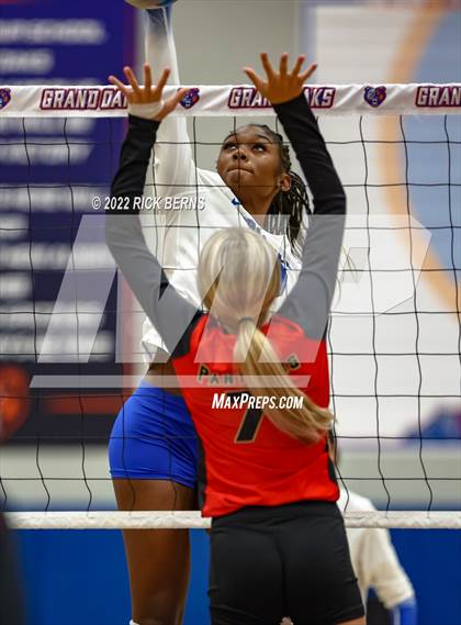 Thumbnail 3 in Grand Oaks vs Caney Creek photogallery.