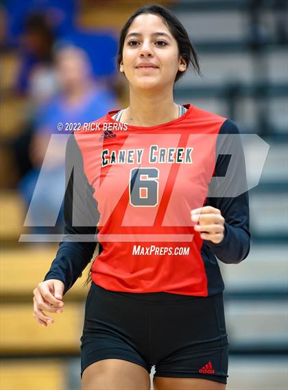 Thumbnail 3 in Grand Oaks vs Caney Creek photogallery.