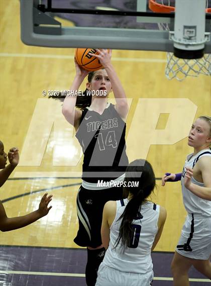Thumbnail 2 in Bentonville Girls Basketball (Extending the Season) photogallery.