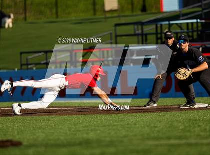 Thumbnail 3 in Conner vs Covington Catholic photogallery.