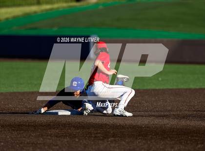 Thumbnail 3 in Conner vs Covington Catholic photogallery.