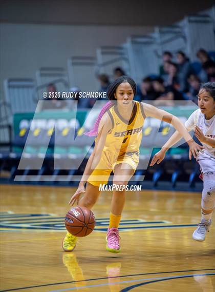 Thumbnail 3 in Mission Hills vs. Serra (CIF SDS D1 Finals) photogallery.