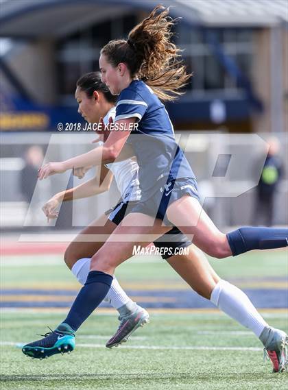 Thumbnail 1 in Flintridge Prep vs. Pacifica (CIF SS D3 Final) photogallery.