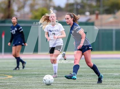 Thumbnail 3 in Flintridge Prep vs. Pacifica (CIF SS D3 Final) photogallery.