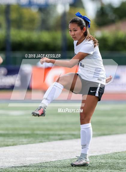 Thumbnail 3 in Flintridge Prep vs. Pacifica (CIF SS D3 Final) photogallery.