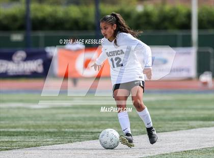 Thumbnail 2 in Flintridge Prep vs. Pacifica (CIF SS D3 Final) photogallery.