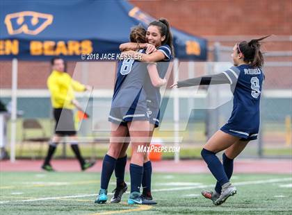 Thumbnail 1 in Flintridge Prep vs. Pacifica (CIF SS D3 Final) photogallery.
