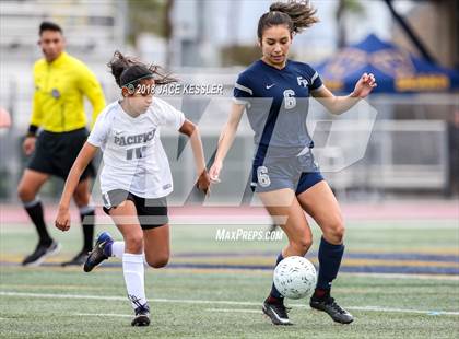 Thumbnail 2 in Flintridge Prep vs. Pacifica (CIF SS D3 Final) photogallery.